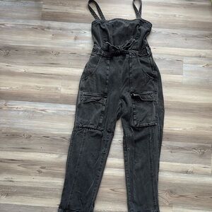 Free People Black Ankle Cropped Overalls sz Medium